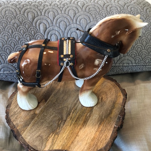 ANTIQUE MCM Porcelain Horse Clydesdale w/ accoutrements Figurine Budweiser Beer - Picture 5 of 16